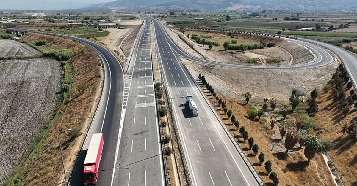 Aydın-Denizli Otoyolu 17 Ekim’de Açılıyor: Bakan Uraloğlu Müjdeyi Verdi